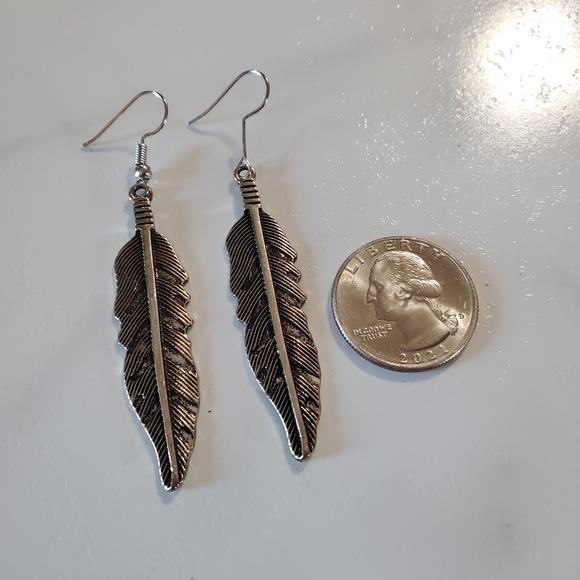 Silver Tone Feather Dangle Earrings 💥3 for $12💥 - Picture 3 of 12